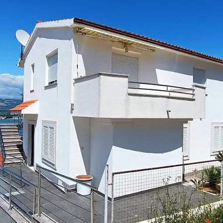Renata & Maja Apartament Trogir